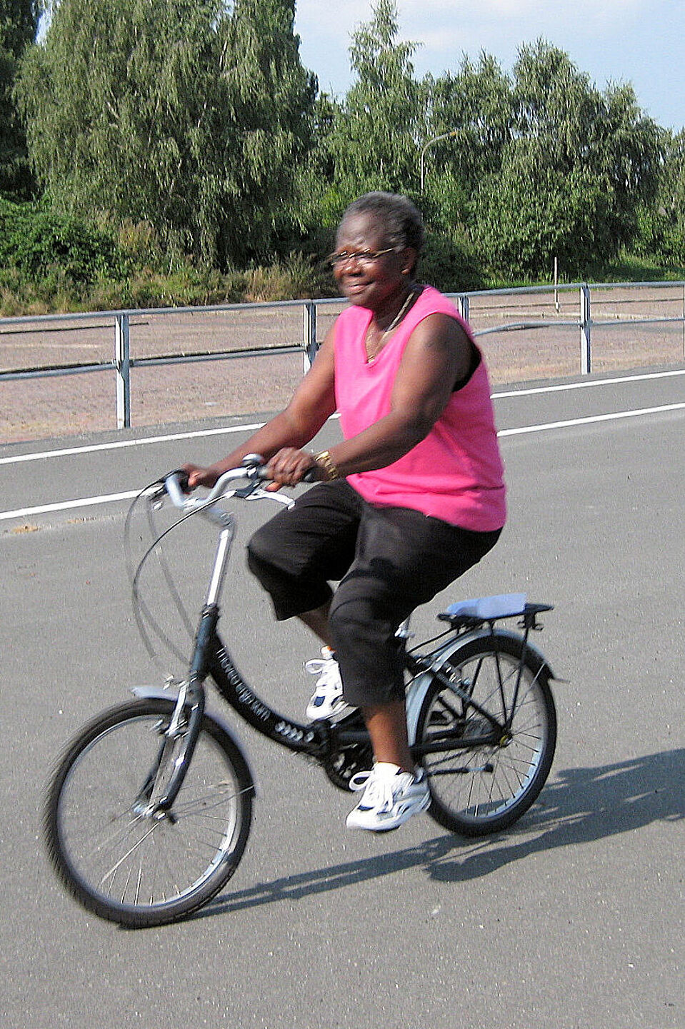 Lingen-Radfahrschule-2-Kleines-Rad-004-3-2-Debeerst.jpg Radfahrschule Lingen - Kleines Fahrrad fahren