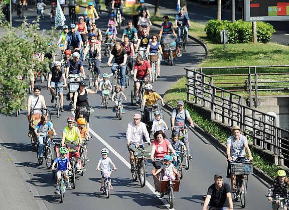 Critical Mass - wenn Radverkehr auf die Straße gebracht wird