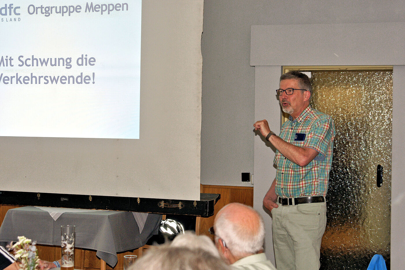 Dr. Volker Mittelbach (Schatzmeister des ADFC Meppen) auf der Gründungsversammlung (6441)