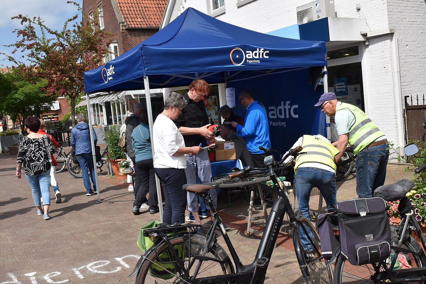 Fahrradcodierung auf der Maritimen Meile (DSC_0266)
