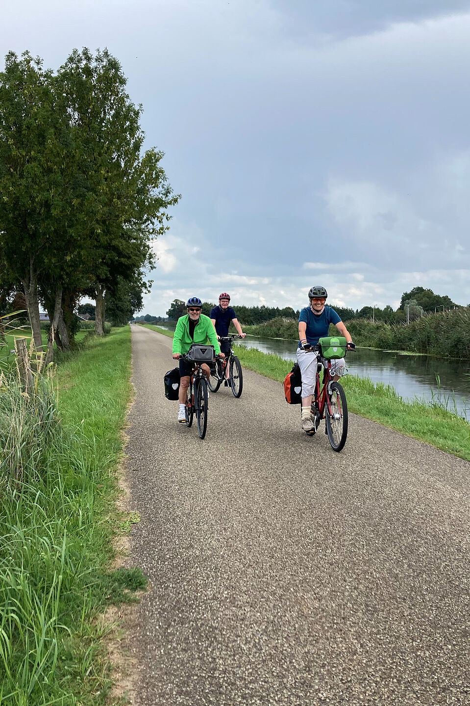 vorZwolle1 Am Kanal entlang gen Zwolle